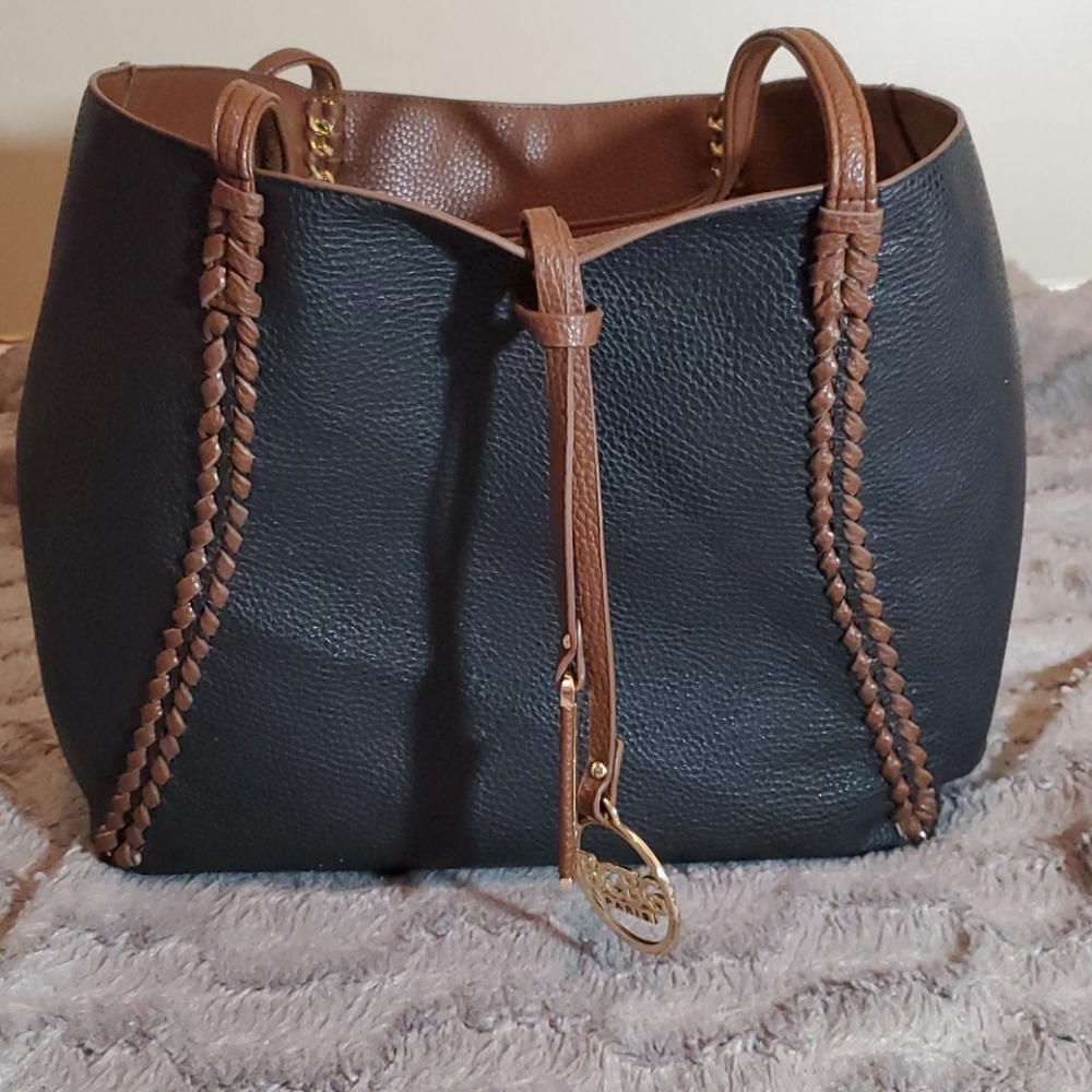 BCBG tote bag - Picture 3 of 6